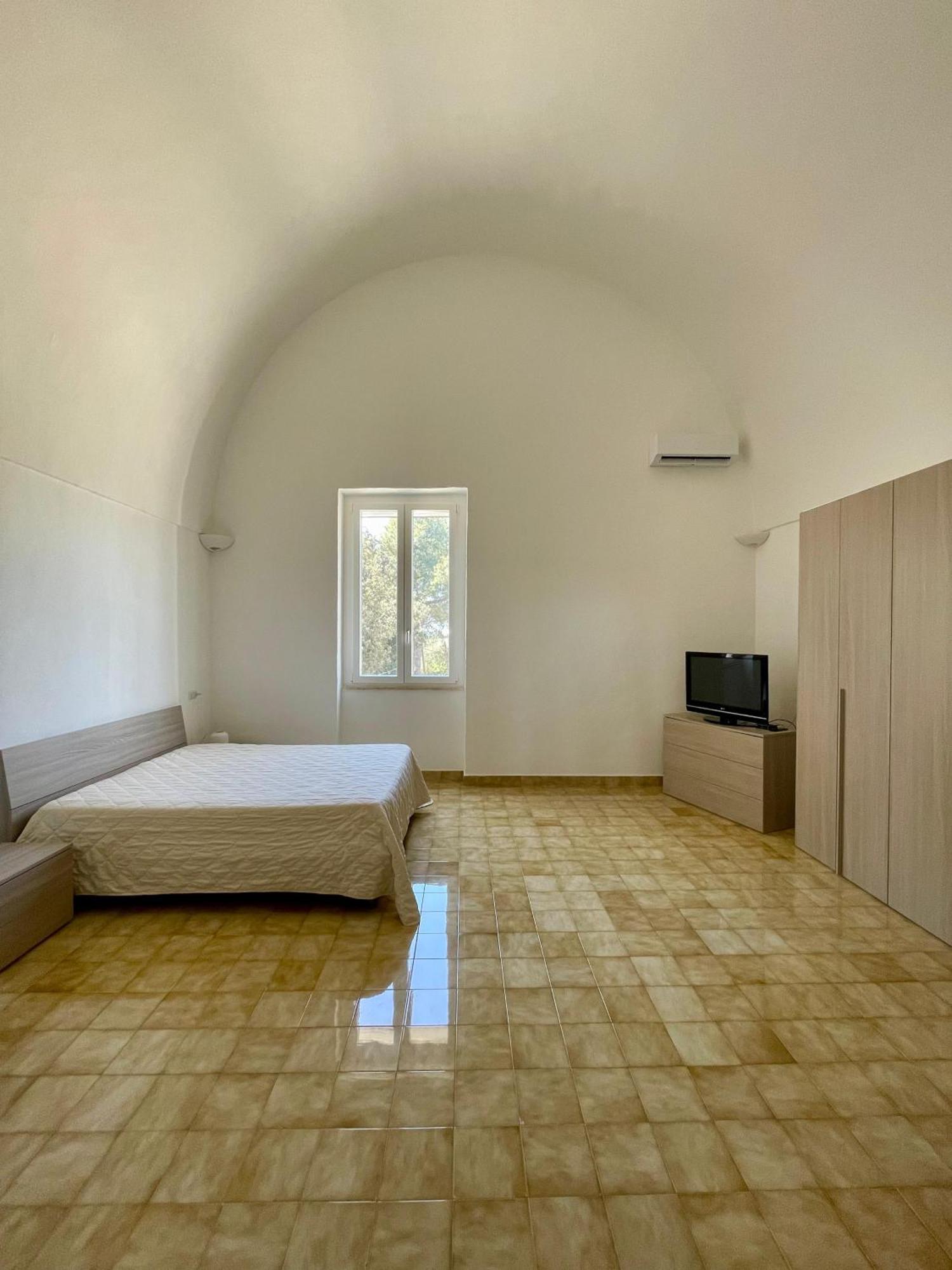 Casa Vacanze La Colombaia Sant Isidoro  Exterior foto